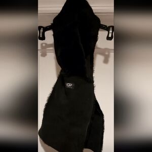 PRE-OWNED Women's UGG AUSTRALIAN SHEARLING PANEL SCARF Black RN 17541